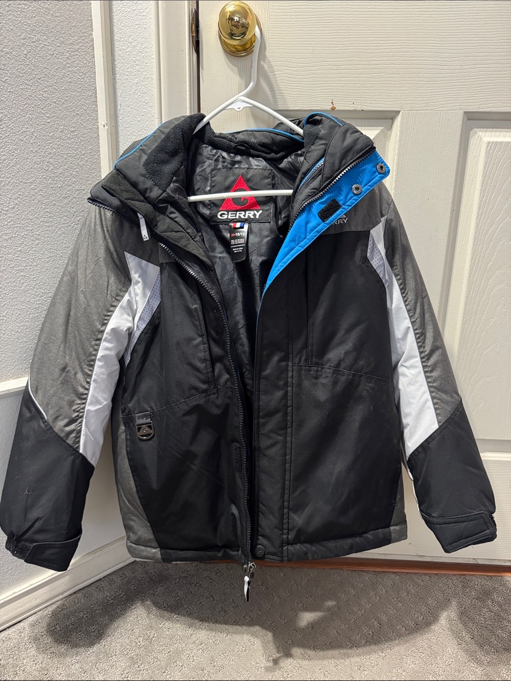 Gerry Weber YOUTH M(10/12) Black, Gray & White Puffer Jacket with Blue Accent